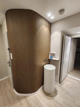 עבודה של נתי טפט — פינות נטילת ידיים